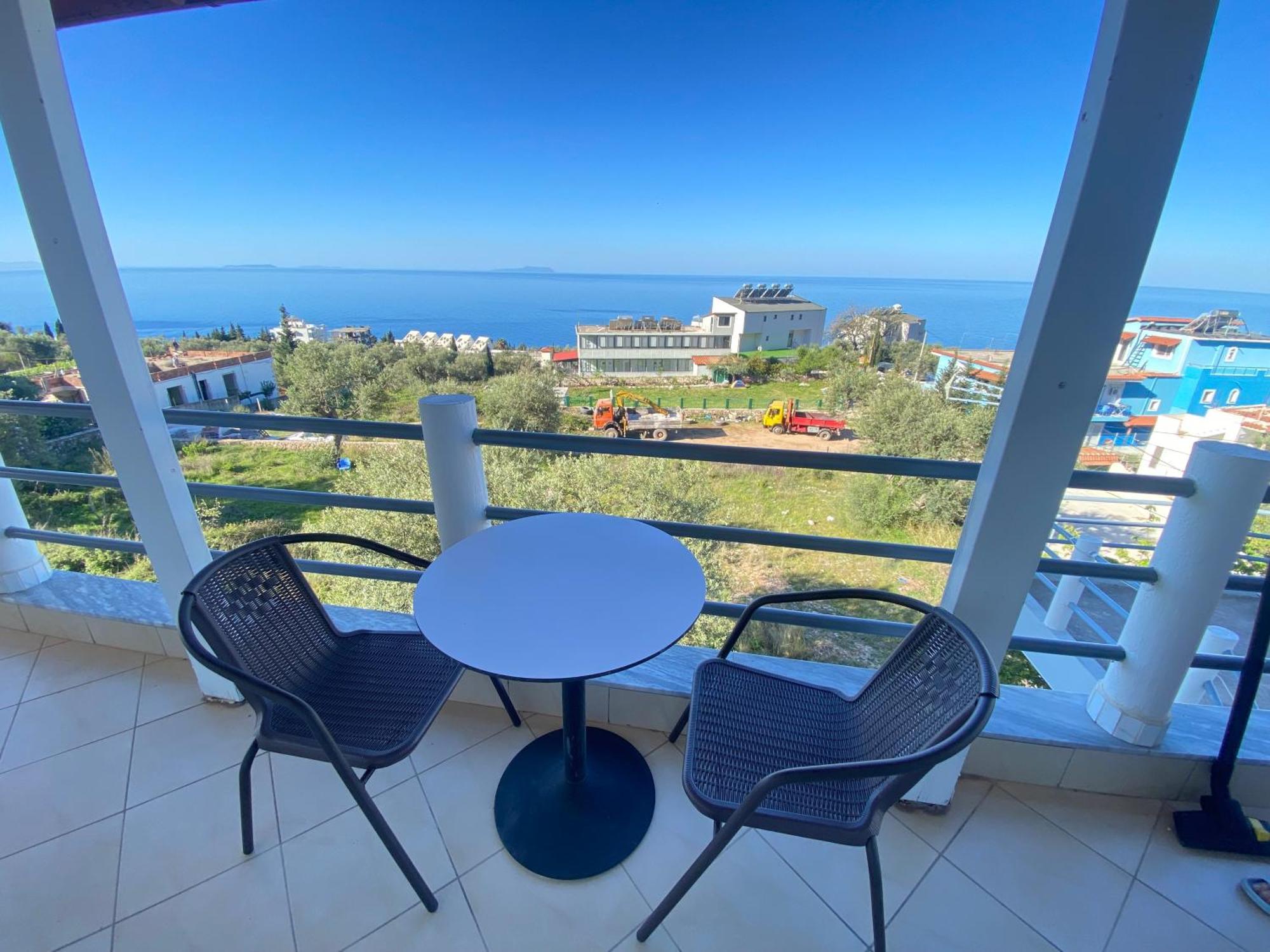 Yard Paradise Rooms Dhërmi Esterno foto